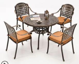 მეტალის მაგიდა და სკამები კომპ.chair:62*65*89cm table:φ100*73cm YRG-W026